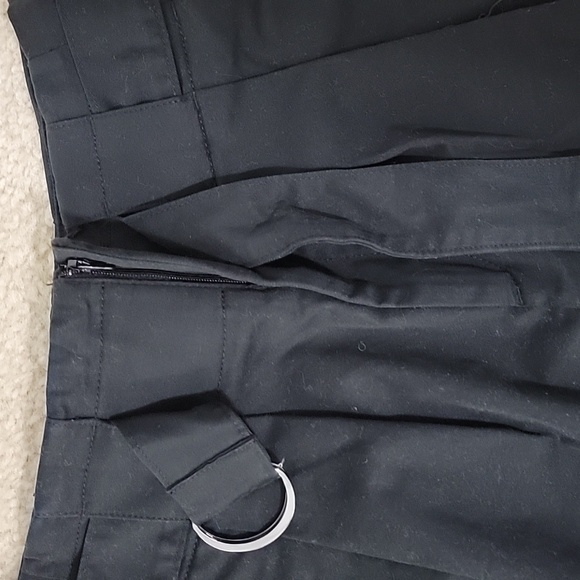 Banana Republic black high waisted cropped belted pants - Picture 3 of 6